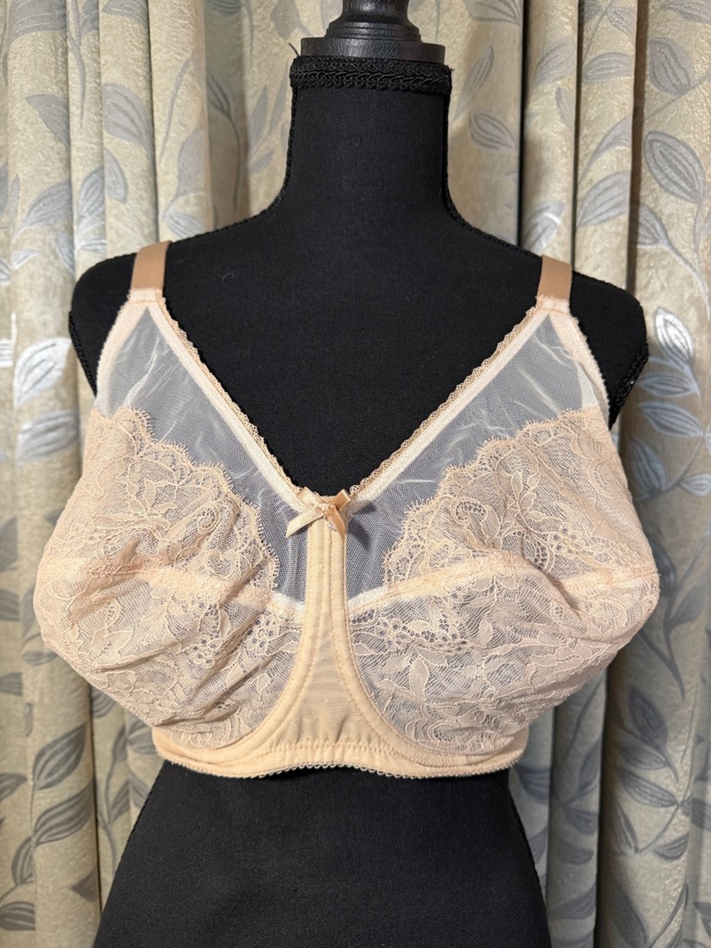 Wacoal Lace Unlined Full-Coverage Bra in Nude Blush